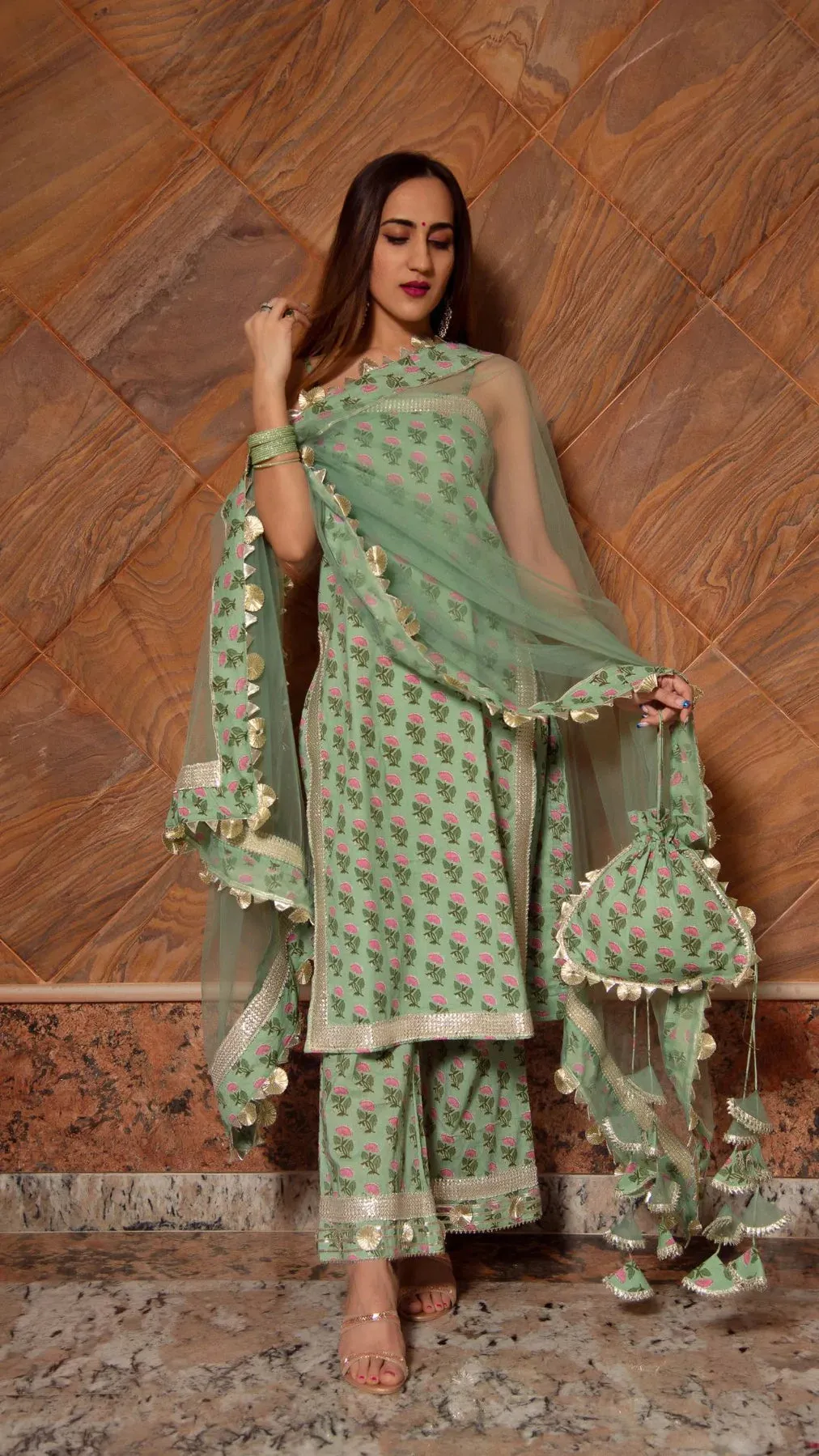 Cotton Green Floral Print Suit Set with Soft Net Dupatta