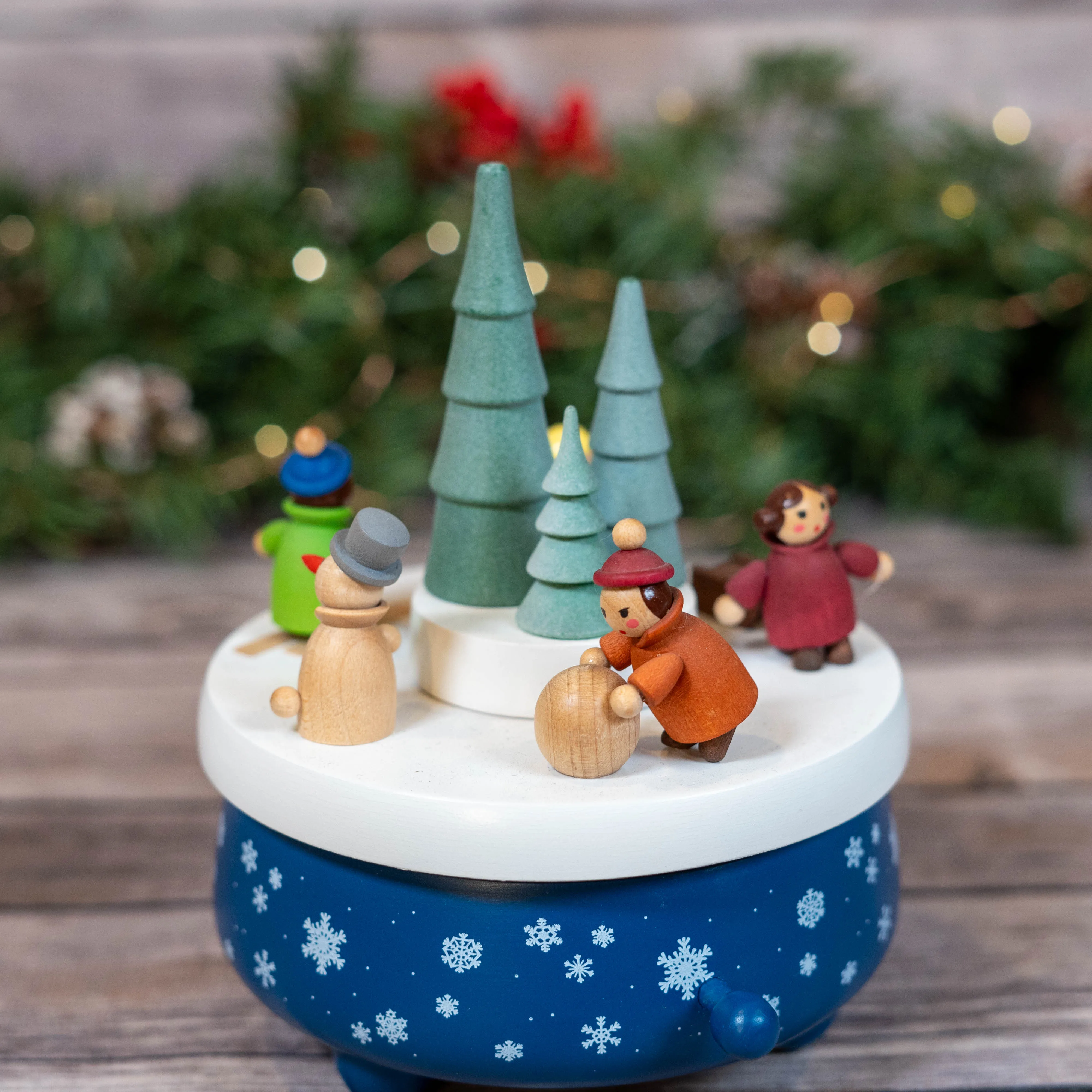 Music Box-Colorful Winter Children Playing