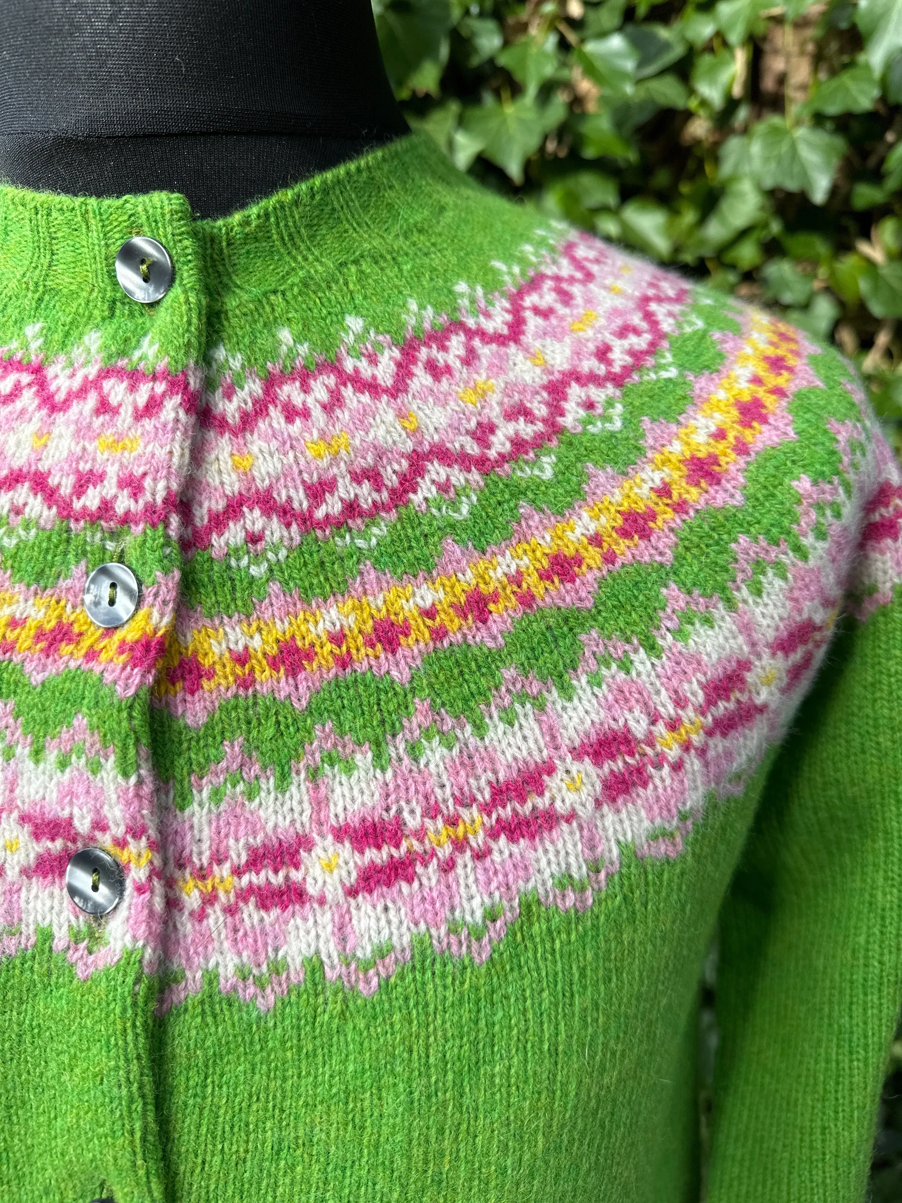 New Harley Of Scotland Garden Leaf Fairisle Cardigan