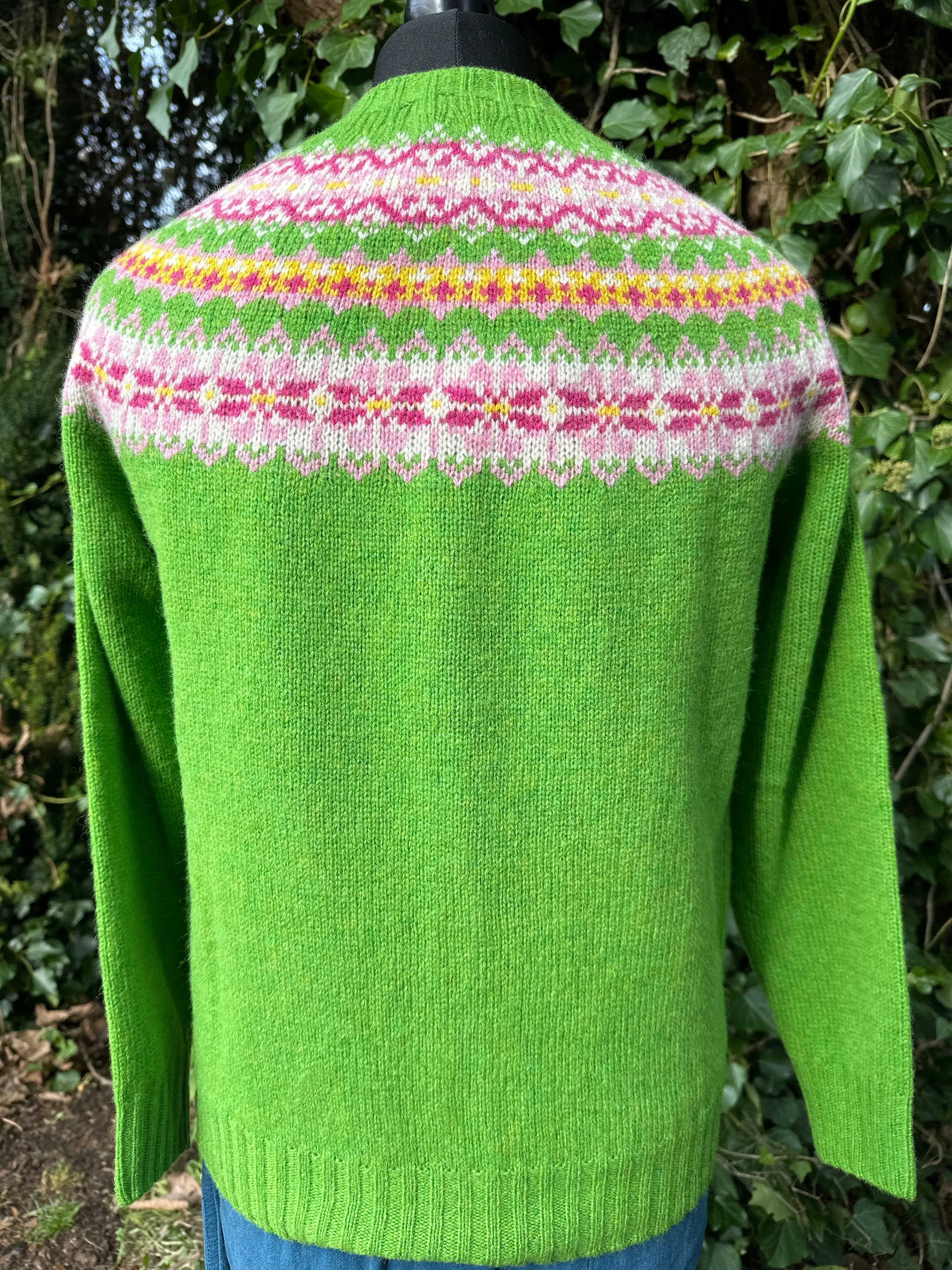 New Harley Of Scotland Garden Leaf Fairisle Cardigan