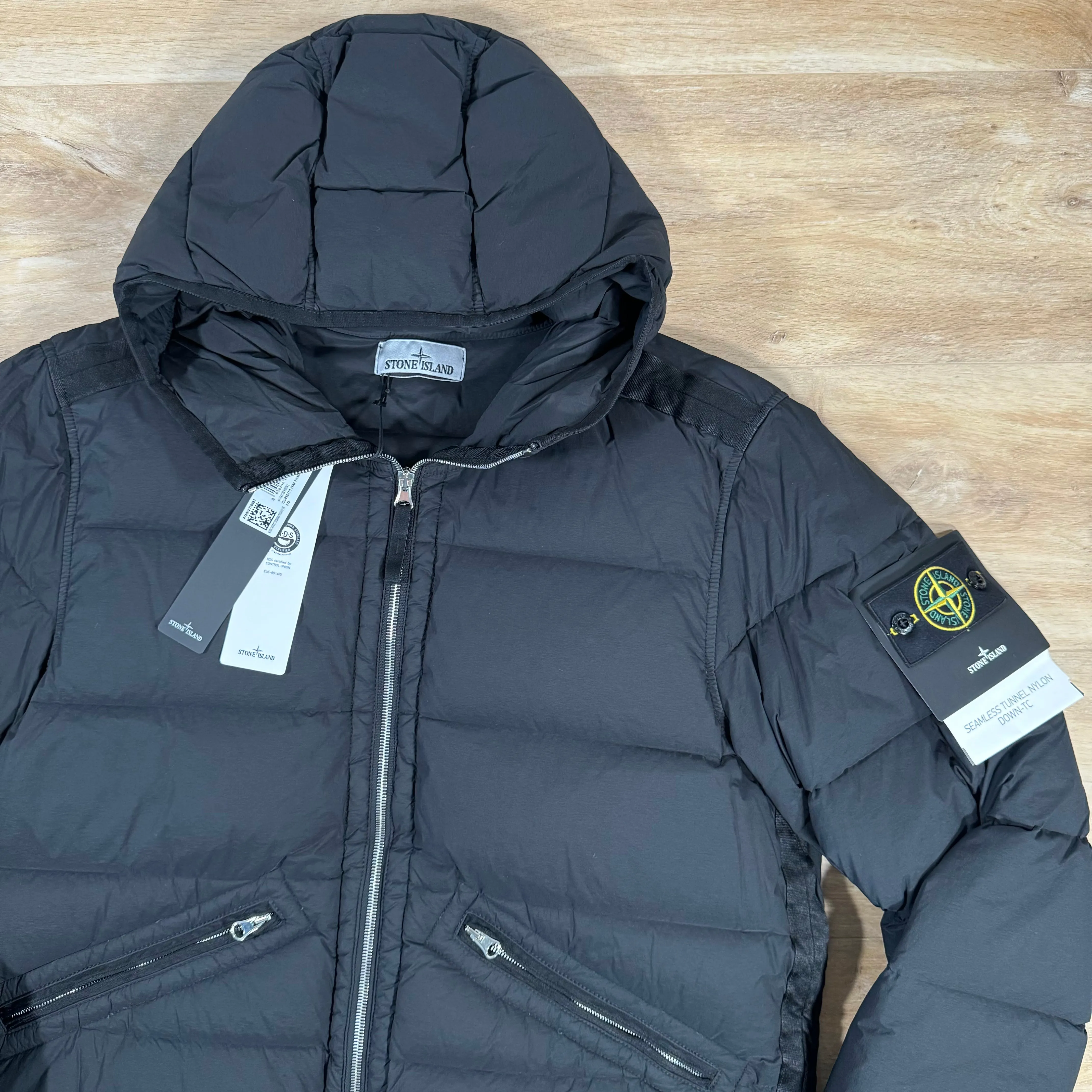 Stone Island Seamless Tunnel Down-TC Jacket in Black