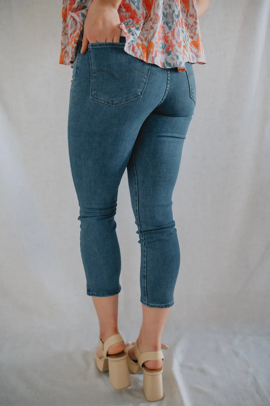 The 724 High Rise Slim Straight Crop Jeans by Levi's - Tribeca Moves