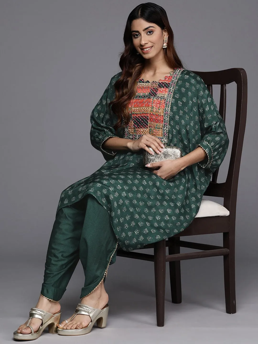 Varanga Women Green Pure Muslin Sequins And Beads Embellished Kaftan Kurta Apired With Dhoti Pants