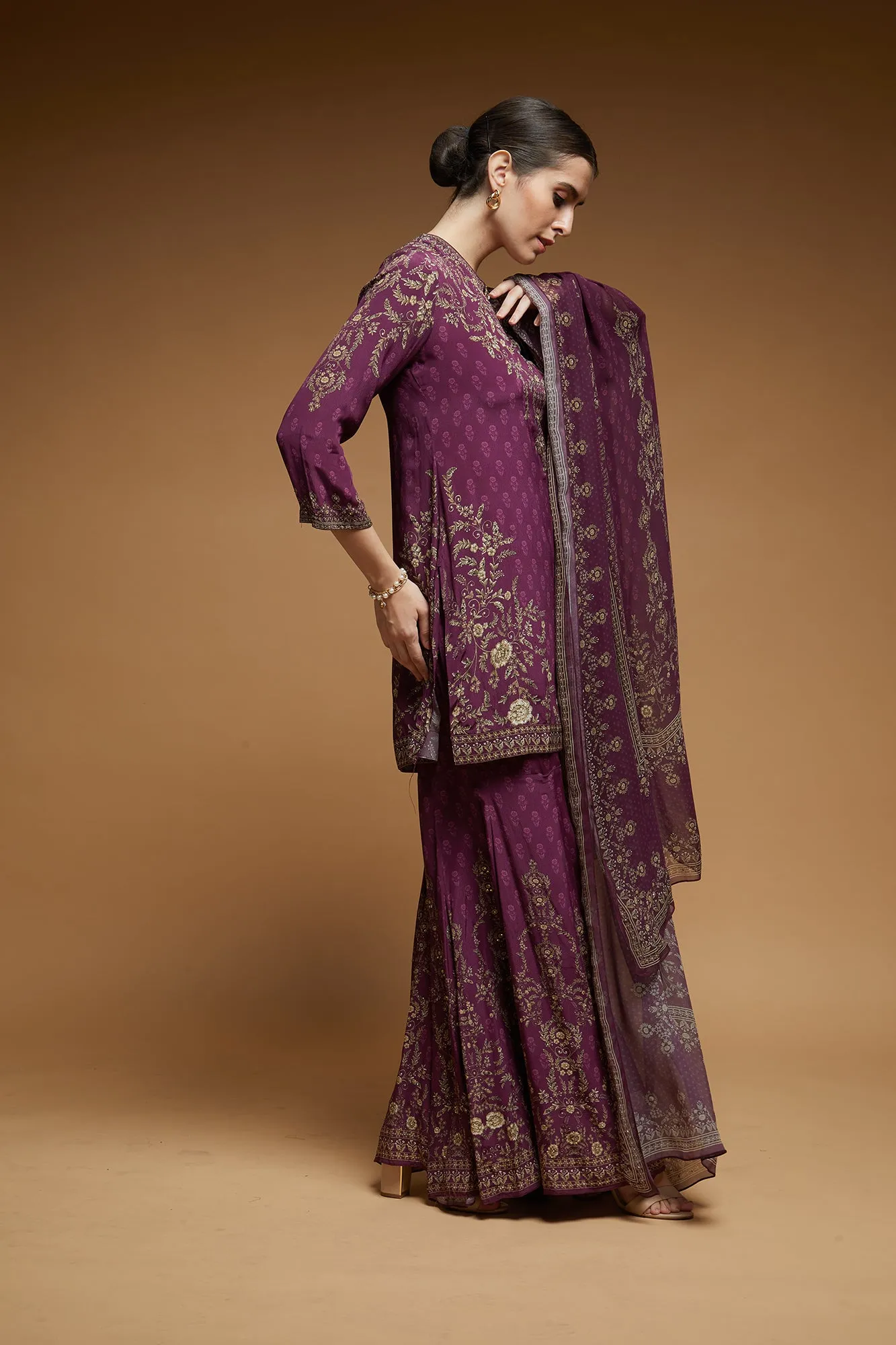 Wine Color Sharara